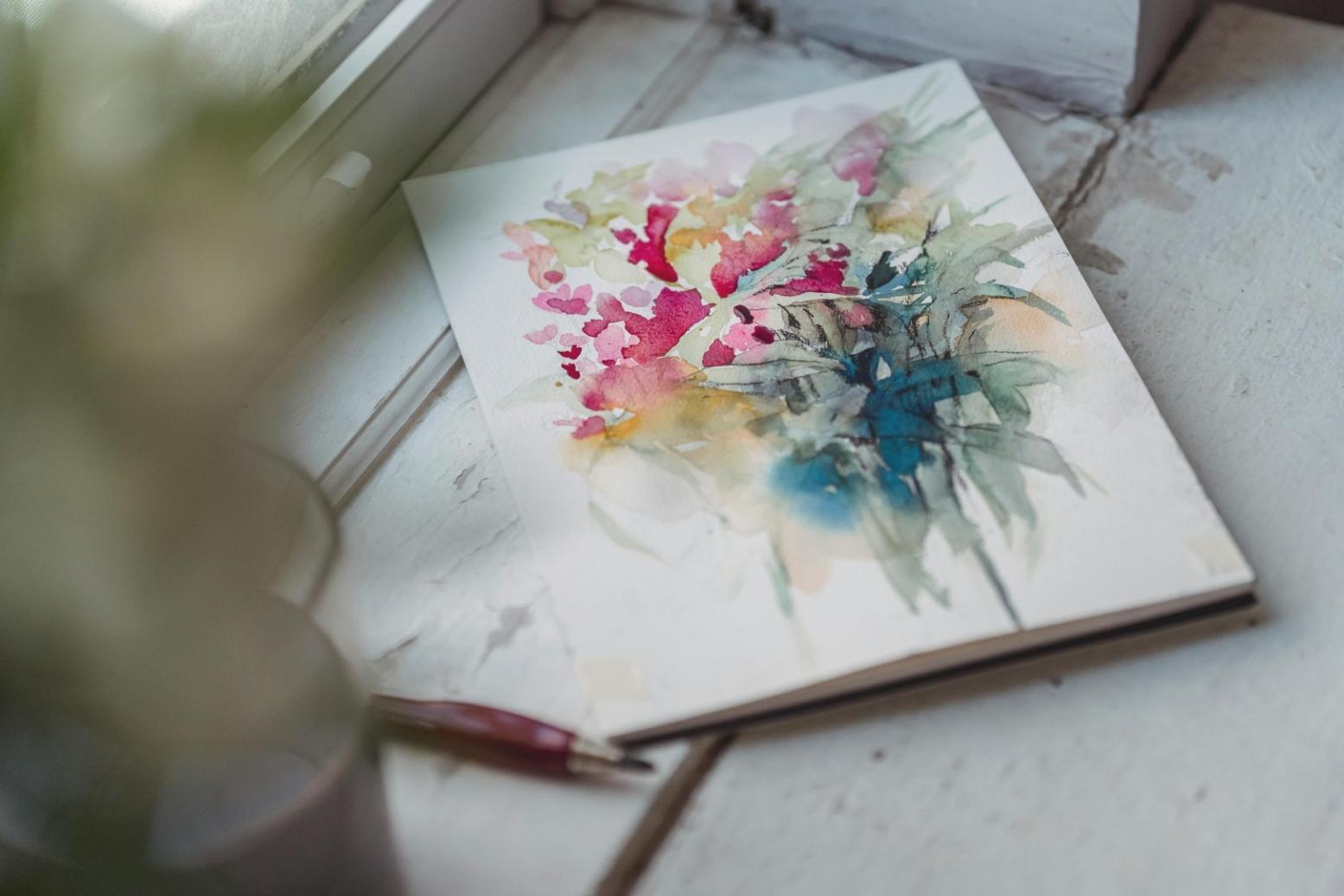 Atelier d'aquarelle avec approche pédagogique personnalisée